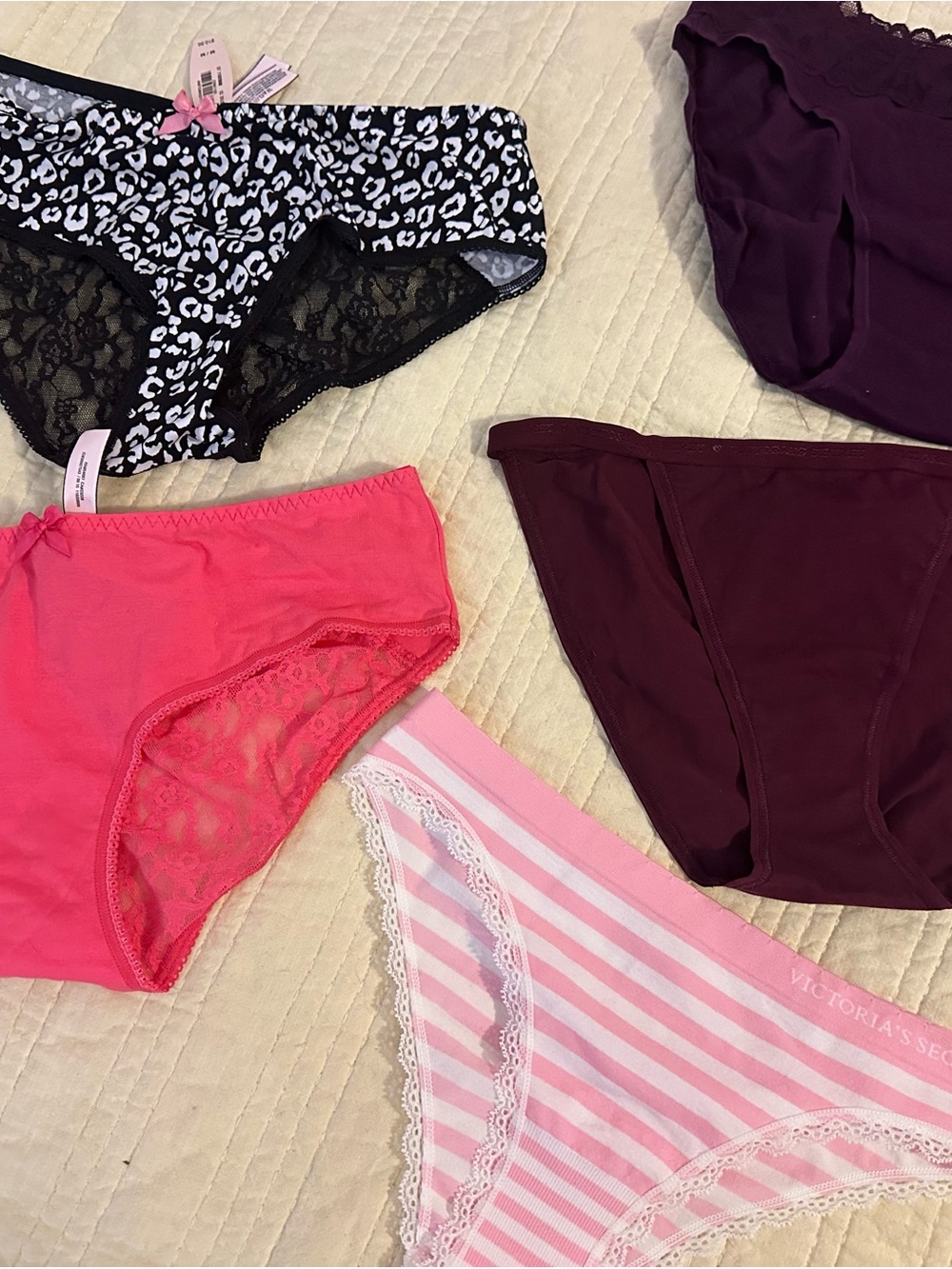 Victoria’s Secret Women's Panty NWT Medium qty 5 Pink, Black, Burgundy & Stripes - Picture 2 of 2